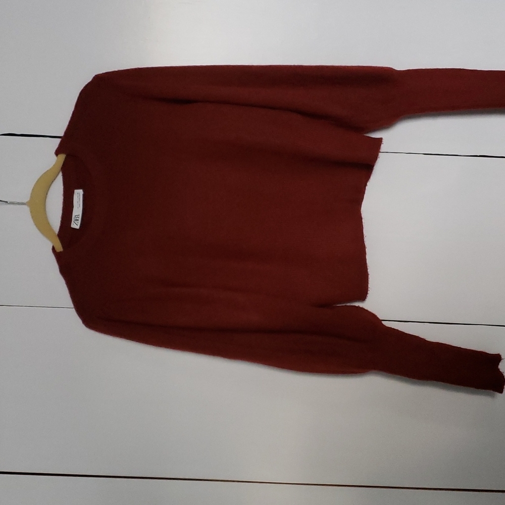 Balloon sleeve burgundy sweater by Zara